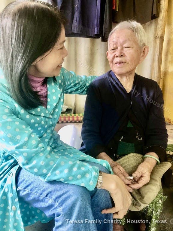 Hình ảnh phát gạo tại Vietnam 3