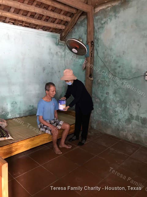 Hình ảnh phát gạo tại Vietnam 27