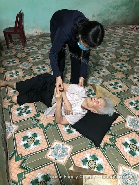 Hình ảnh phát gạo tại Vietnam 32